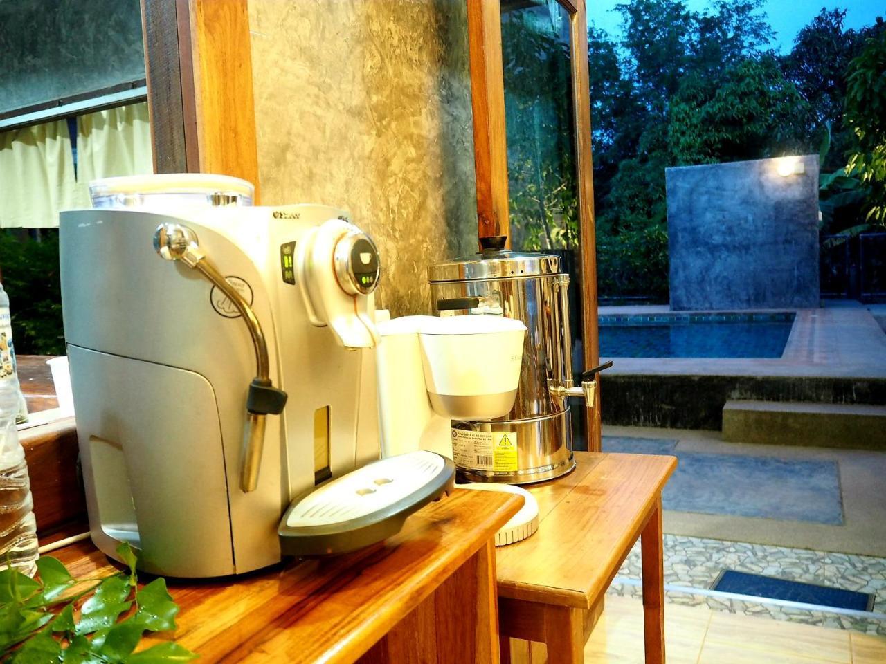 Nawiengkaeriverview Resort Мукдахан Екстериор снимка
