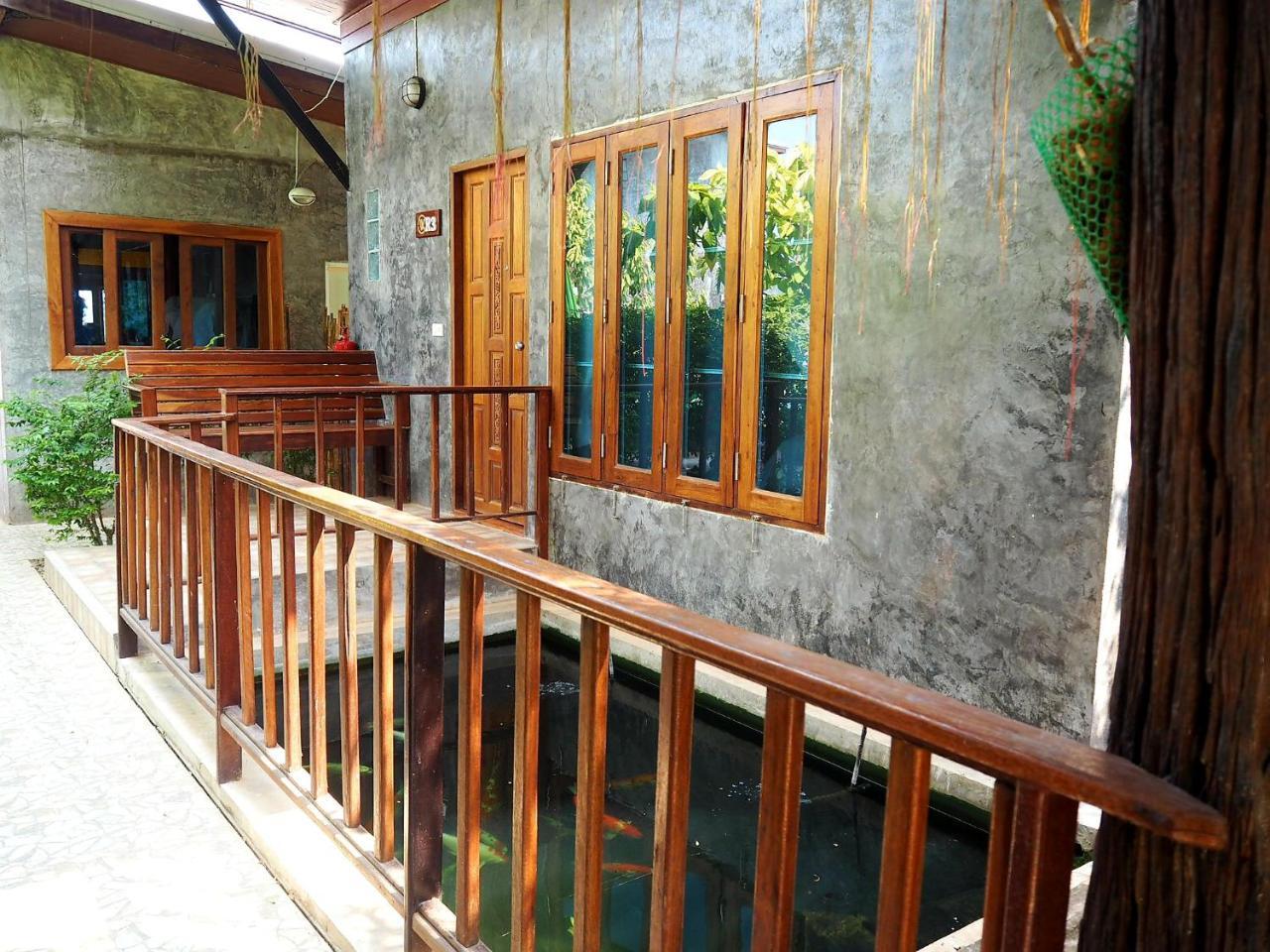 Nawiengkaeriverview Resort Мукдахан Екстериор снимка